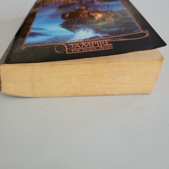 The Grails Covenant: To Speak In Lifeless Tongues (Vampire The Dark Ages Book 2) - Picture 2 of 8